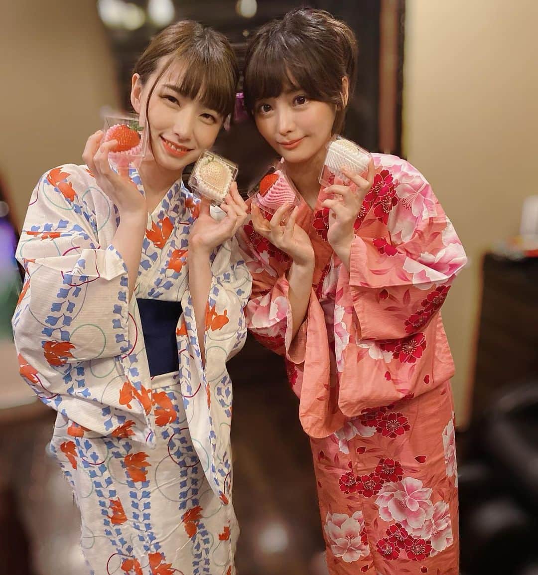 久留木玲のインスタグラム：「花狩まいちんと撮影でした♡ 楽しい1日ありがとう〜！！」