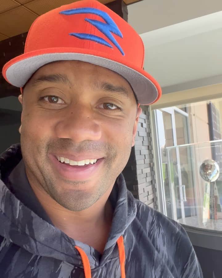 コロラド・ロッキーズのインスタグラム：「See you Friday, @rockies. 😉  @dangerusswilson x #OpeningDay」