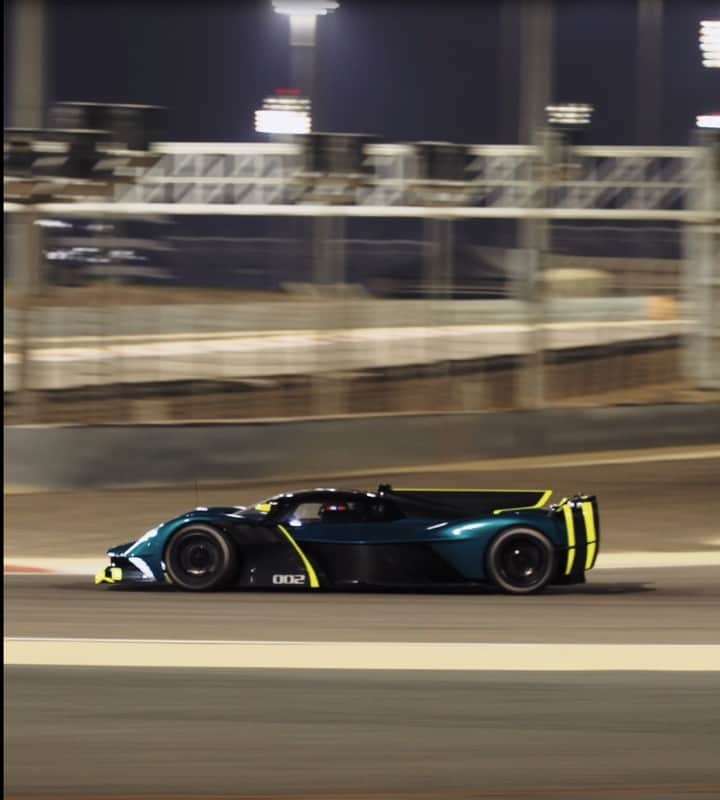 アストンマーチンのインスタグラム：「Unleashing the ultimate no-rules hypercar.  Ahead of lights out at the @f1 season-opener, Valkyrie AMR Pro made its dynamic debut around the Bahrain International Circuit, demonstrating the full potential of its sensational 6.5-litre naturally aspirated V12 engine for the very first time.  #AstonMartin #ValkyrieAMRPro」