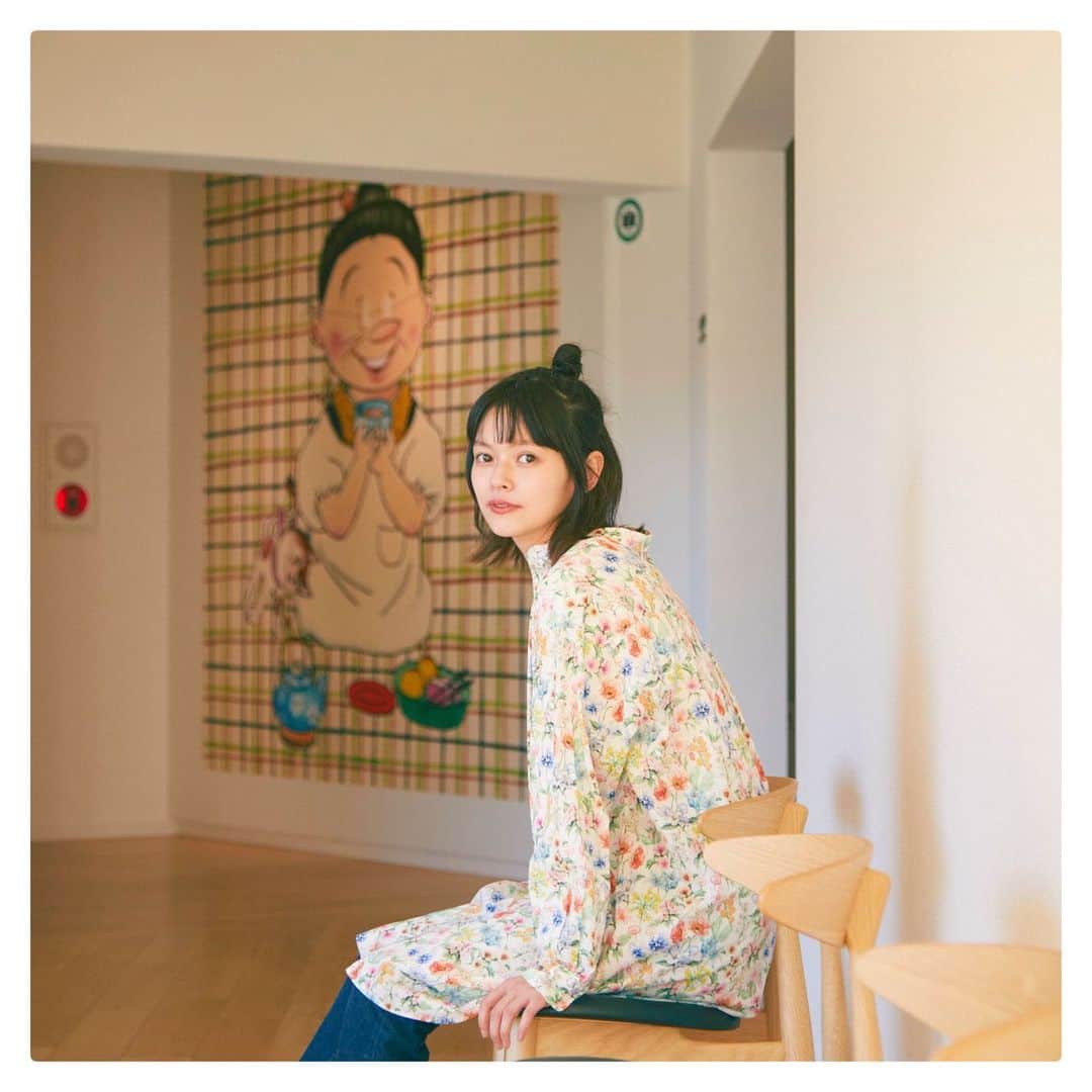 夏子のインスタグラム：「. 連載「夏子の大冒険」 今回は長谷川町子美術館へ。  好きな場所、好きな街が増えてゆく🌷  @hanako_magazine  @yumi_hhh」