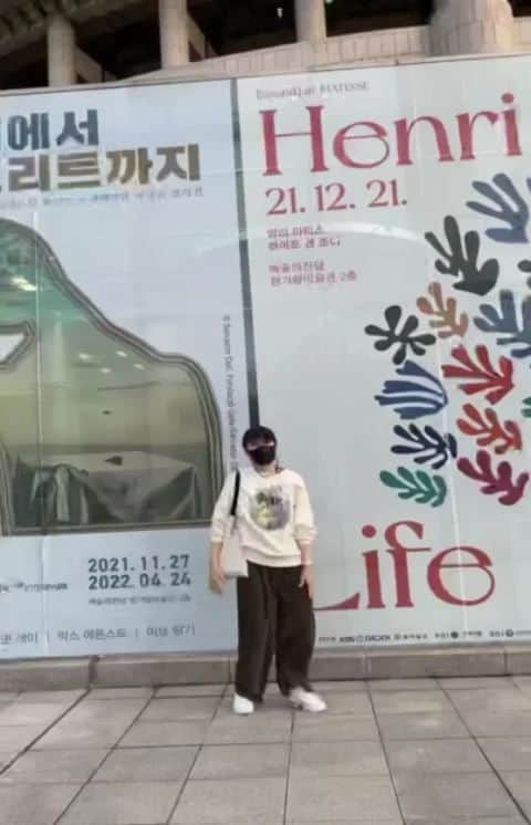 チ・スウォンのインスタグラム：「도른...ㅎㅎㅎ 하이텐션...이나 몸이 무거워... 언젠간 발끝이 머리높이까지 오게 하리라...푸하하하!」