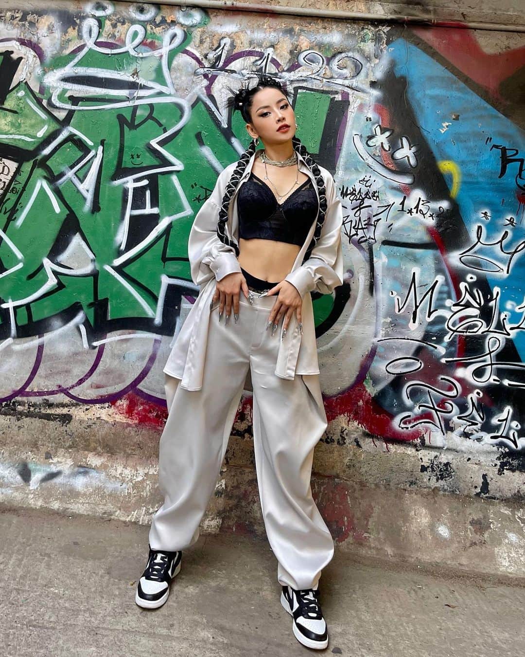 Chi Puのインスタグラム：「Đây chính là nhảy đường phố ! #StreetDanceVietNam 🐵」