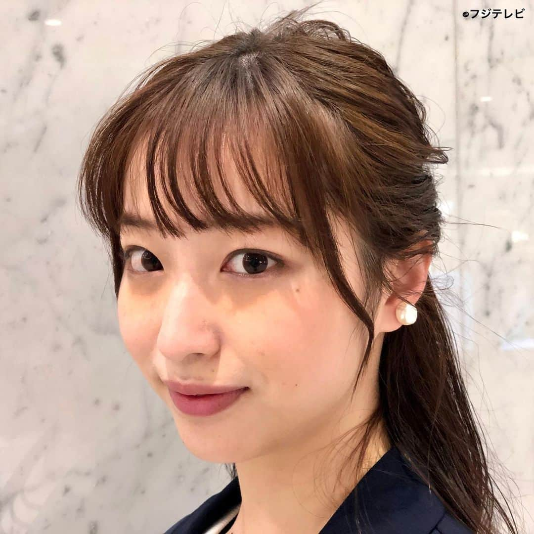 フジテレビ「めざましテレビ」さんのインスタグラム写真 - (フジテレビ「めざましテレビ」Instagram)「ファッション雑誌CanCamとコラボした お天気コーナー「きょう何着て行く？」 林佑香の毎日のコーデを紹介♪  ４月７日（木）  【今日のコーデ】 ・ジャケット→ @jines_official ２万３１００円 ・ニット→ @vis_jp ２７５０円 ・パンツ→ @vis_jp ５０３８円 ・靴→ @dianashoespress １万５９５０円 ・イヤリング→ @pastierra １万２１００円    【コーデのポイント】 休日のイメージが強いボーダートップスですが 紺のブレザーを羽織るとマリンテイスト🏖の オフィスカジュアルコーデが完成☺️  ミントパンツや金具付きの白パンプスも 爽やかムードを高めます❣️  #めざましテレビ #きょう何着て行く？ #林佑香 #今日のコーデ #コーデ #CanCam #今日のファッション#ootd #きょう何着て行く？は月〜金朝6時22分ごろ放送📺  #ゆかちゃん #きれいめコーデ #きれいめカジュアル #大人コーデ #春コーデ #オフィスカジュアル #上品コーデ #アナウンサー衣装」4月7日 14時10分 - mezamashi.tv