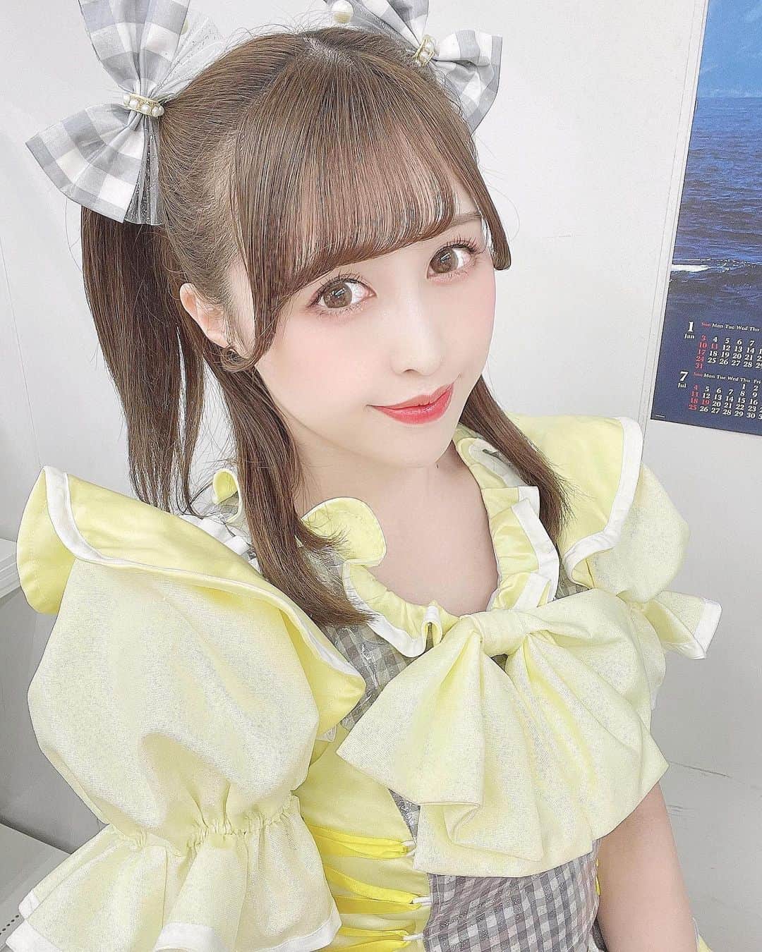 桧垣果穂のインスタグラム：「週末の撮影会でさあきゅんのバースデー衣装を着させてもらうので、前にイエロー着たときの私💛  黄色はあまり着ないけど、 可愛くて好きなカラーです💛🐥🌼  #過去pic  #かわいい #ツインテール  #アイドル  #kawaii  #love  #instagood  #japan  #anime  #instagram」