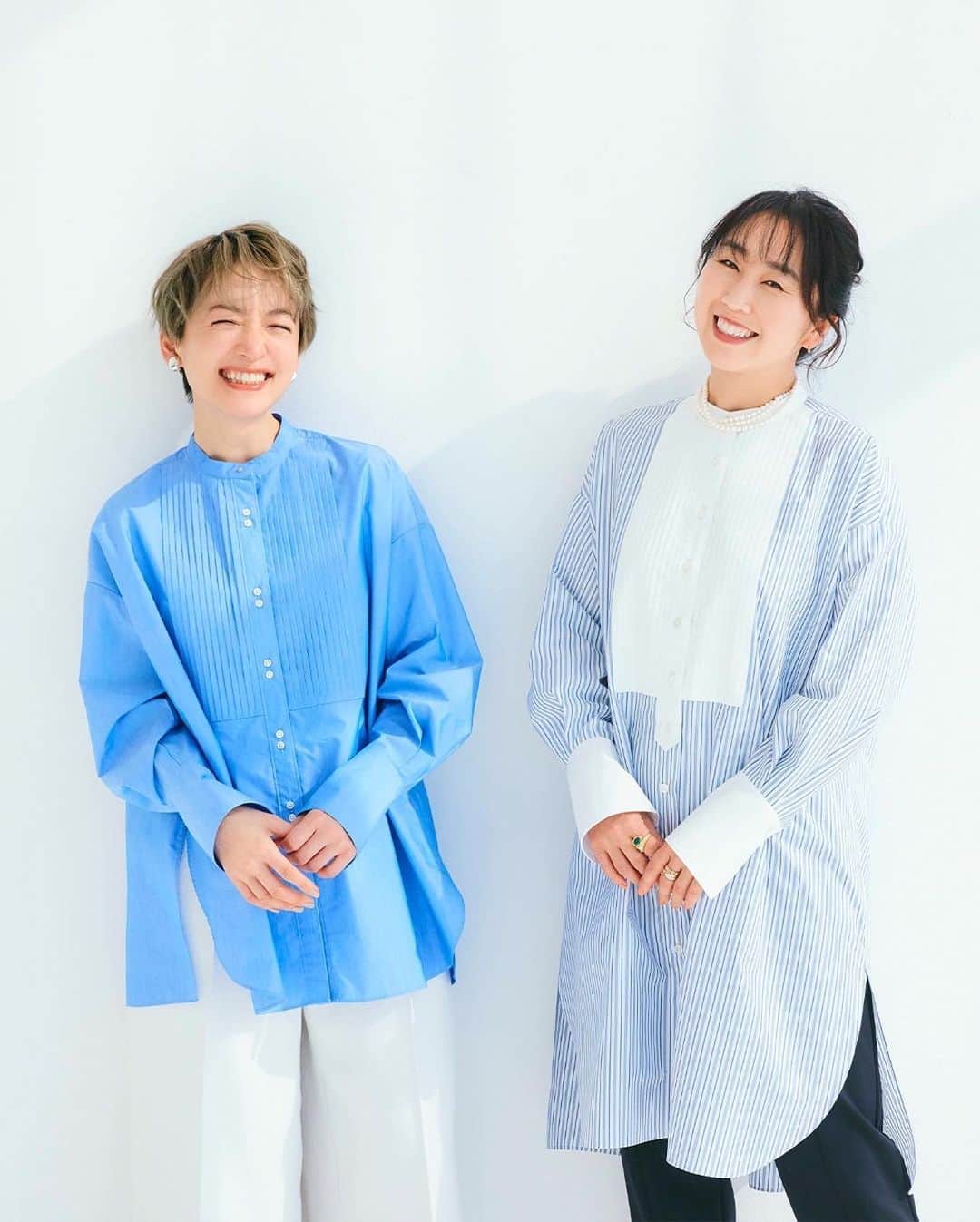 高山都さんのインスタグラム写真 - (高山都Instagram)「シャツが好きです。 王道スタイルできちんとするのはもちろん、普段の自分らしく、ラフに着崩していく着方も好き。 作りの良いものに触れた時の高揚感、ハリのある生地や、まっすぐなシルエット、パリッとしてて、シャキンと背筋が伸びる感じが、シャツっていいなぁーとワクワクします。 開けたり閉めたり、出したり入れたり、シーンや気分に合わせて、好きなように一枚の美しいシャツを着る。 そーいうのって楽しいなぁーと改めて感じた撮影でした。 @s_essentials_ のシャツを色んなスタイルで福田麻琴さんがコーディネートを組んでくれて、ふたりで対談もさせてもらっています。 そして、今日の19時半からはライブもあります。 皆さんに、美しいシャツの魅力が伝えられますよう頑張ります！ まことさんと、いっぱいお喋りしながら、シャツの着こなし紹介していきますー！」4月7日 17時33分 - miyare38