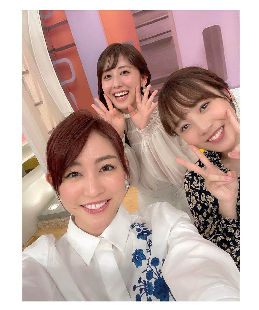 斎藤ちはるさんのインスタグラム写真 - (斎藤ちはるInstagram)「グッド！モーニングファミリーと🥰 . 生放送終わりの撮影会が密かな楽しみです🌸 . . #わいわい #楽しい #もっと #仲良く #なれますように @good_morning_ex  . . #斎藤ちはる#テレビ朝日アナウンサー#テレビ朝日#テレ朝#アナウンサー#グッドモーニング#グッド#モーニング#ファミリー#撮影会#写真#密かな#楽しみ#📸」4月7日 19時59分 - chiharu_saito_ex