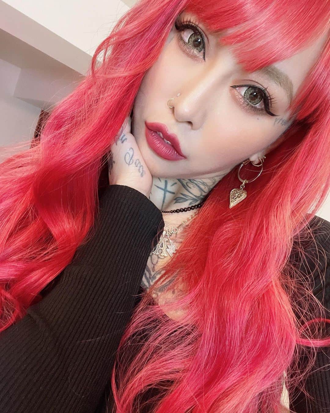 泉麻那のインスタグラム