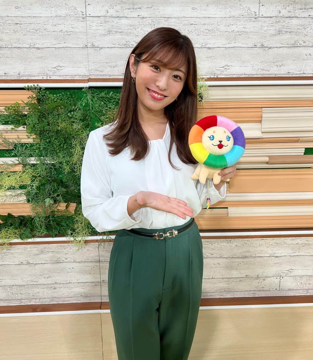 のインスタグラム：「☀️ . #東京インフォメーション きょうの衣装です👗 ゆめらいおんと🦁 . #tokyofm #モニフラ #モーニングフラッシュ」