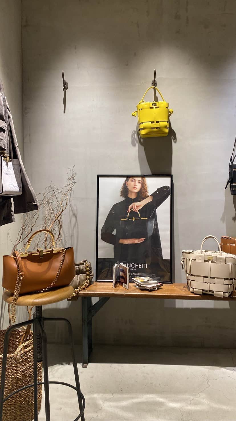 エリオポールのインスタグラム：「ZANCHETTI  POP-UP STORE 4.8fri- 4.17sun  at.代官山.札幌.広島  おすすめ商品のご紹介！ <スタッフ> 菅 158cm @hp_suga 奥秋 159cm @hp_noah 石嶺 160cm @hp_ismn  @heliopole_official  #HELIOPOLE  #エリオポール @zanchetti_offical #zanchetti」