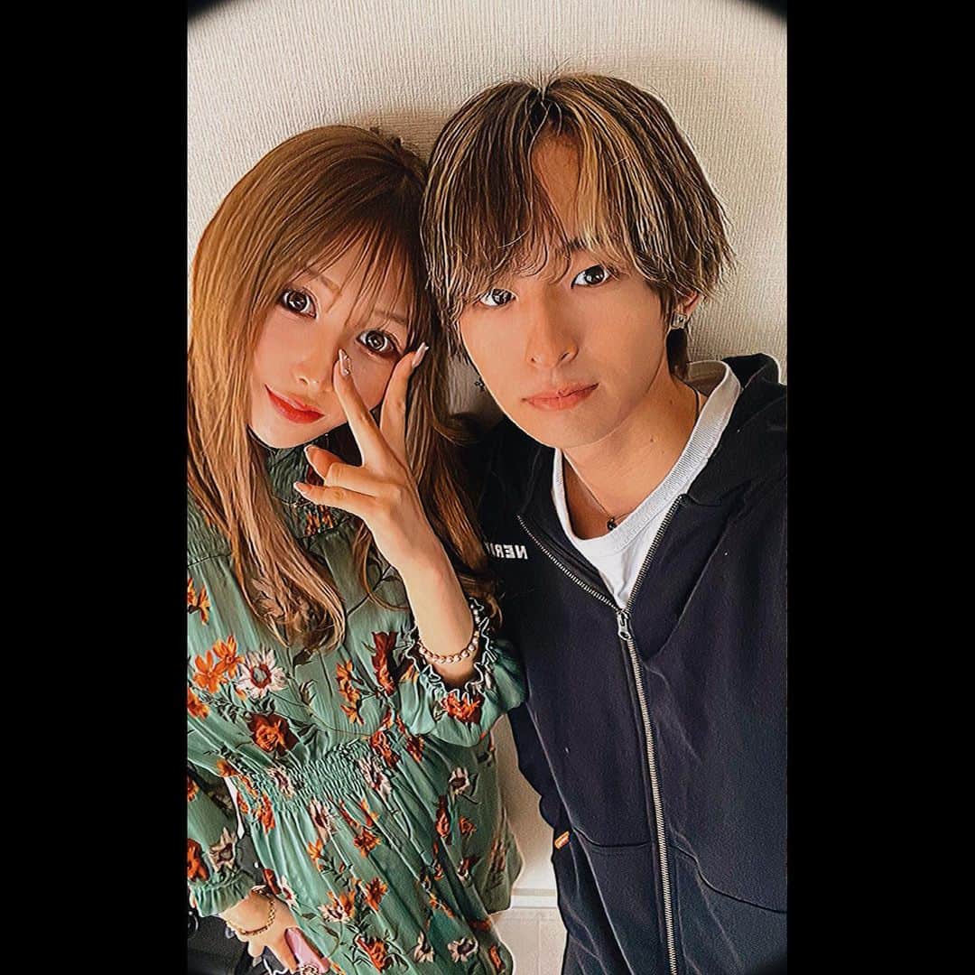 鹿島尚貴のインスタグラム：「おたひかチャンネルパワーアップ お楽しみに！ あと少しでYouTube登録者50万人頑張るぞ〜期待しててね🙆🏿‍♂️」