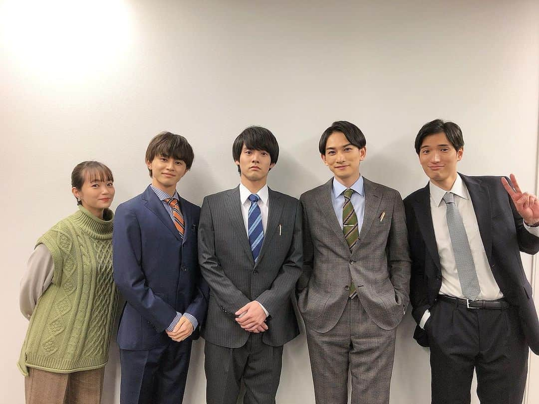 草川拓弥のインスタグラム：「映画 チェリまほ 本日公開です！愛！  #チェリまほ #30歳まで童貞だと魔法使いになれるらしい」