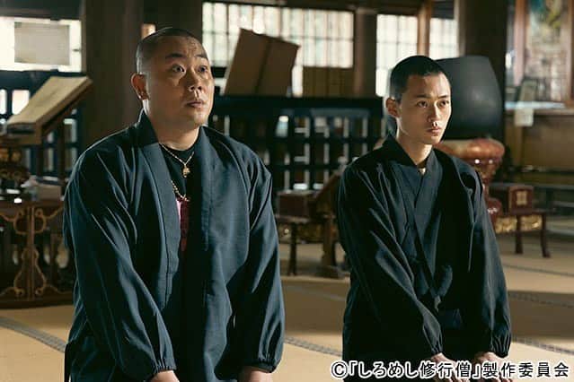 のインスタグラム：「ドラマ「しろめし修行僧」放送まであと少し！！  初めて自分が憧れであったテレビの画面に映るって考えると正直ワクワクと不安が入り混じっています、、 でも精一杯頑張ったので是非皆さんに見て欲しいです！  たくあん兄ちゃん（岡部さん）はなにを見てこの表情なのでしょう！？兄弟の絡みにも注目してください！お楽しみに！！  #しろめし修行僧 #テレビ東京 #ドラマ24 #米田つぶあん#つぶあん#つぶちゃん #中山翔貴 #岡部大」