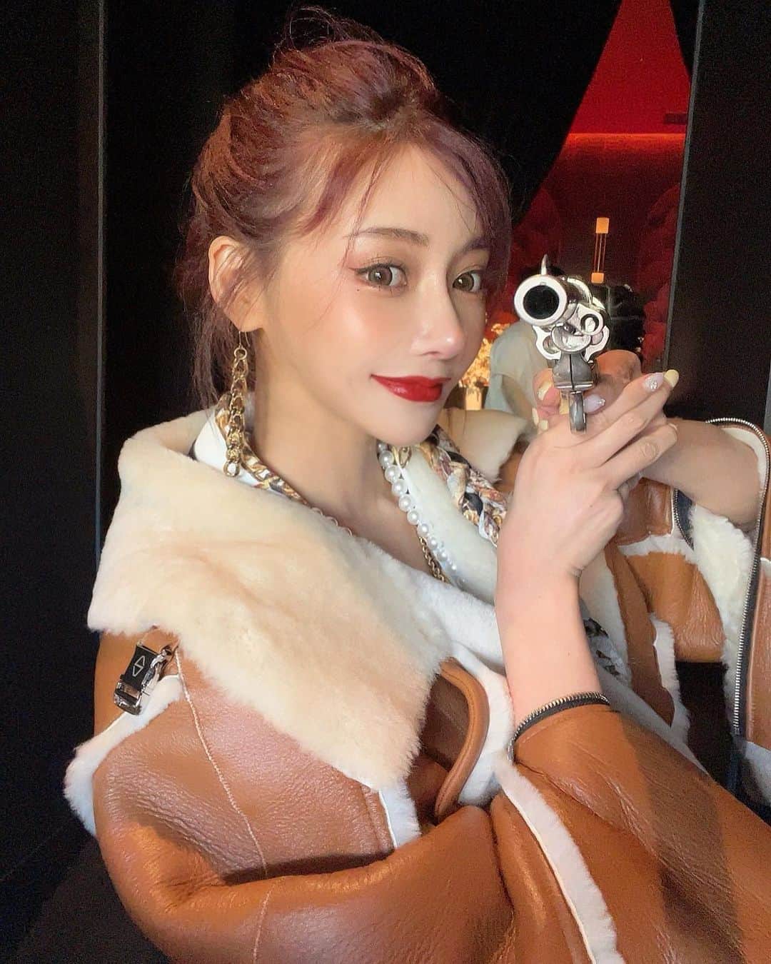 明日花キララのインスタグラム：「いけめん？😎🏴‍☠️」