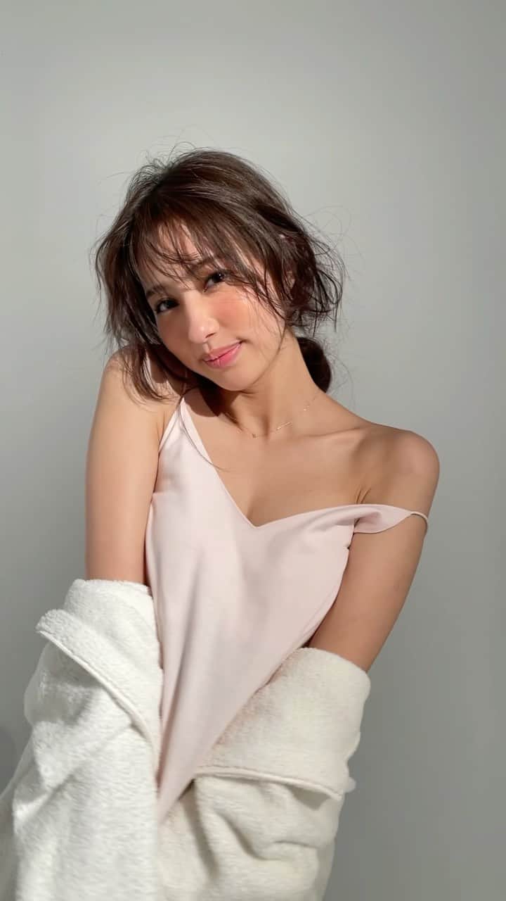 愛甲千笑美のインスタグラム：「“脱げるお姉さんは好きですか？”が classyonlineで公開されました! @classy_mag_insta」