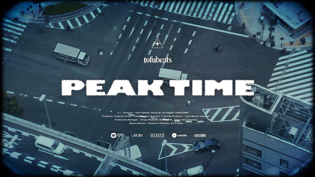 tofubeatsのインスタグラム：「tofubeats - PEAK TIME music video  PEAK TIME https://tofubeats.lnk.to/PEAKTIME    tofubeats - 5th full album "REFLECTION" https://www.tofubeats.com/2022_REFLEC...  PEAK TIME hoody https://store.wmg.jp/collections/tofu...  SONG CREDITS Produced by tofubeats Recorded at HIHATT HO, Tokyo Mastered by tofubeats at HIHATT HO, Tokyo Art Direction by Tamio Iwaya (GraphersRock.) Illustration by Yoshitake Yamane  FILM CREDITS Director : Yuki Kamiya (maxilla), Go Inagaki (HOEDOWN) Producer, Creative Driver : Seiya Suzuki (maxilla) Casting Producer : Issei Matsui (maxilla) Production Manager : Shogo Okamoto (HOEDOWN), Yudai Ishii (maxilla) Native Dancer : Koushiro Michioka, DJ Erykah Special Thanks : ANIMALPRO」