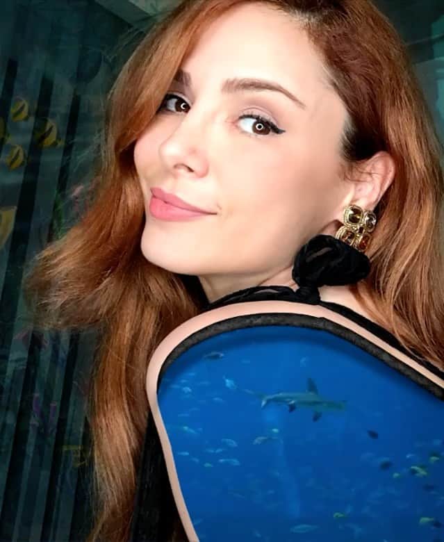 Mine Tugayのインスタグラム：「🐟🐠」