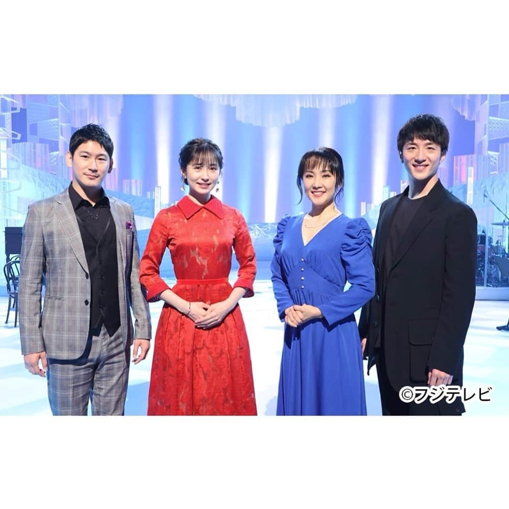 のインスタグラム：「. 明日4/9 18時から、メリー&バートでMUSIC FAIRに出演します🎤 メリー・ポピンズの音楽をお家でお楽しみ下さい☂️🌸」