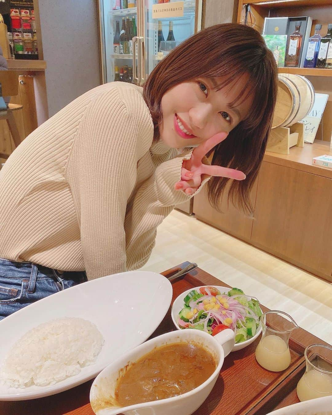 篠崎彩奈のインスタグラム