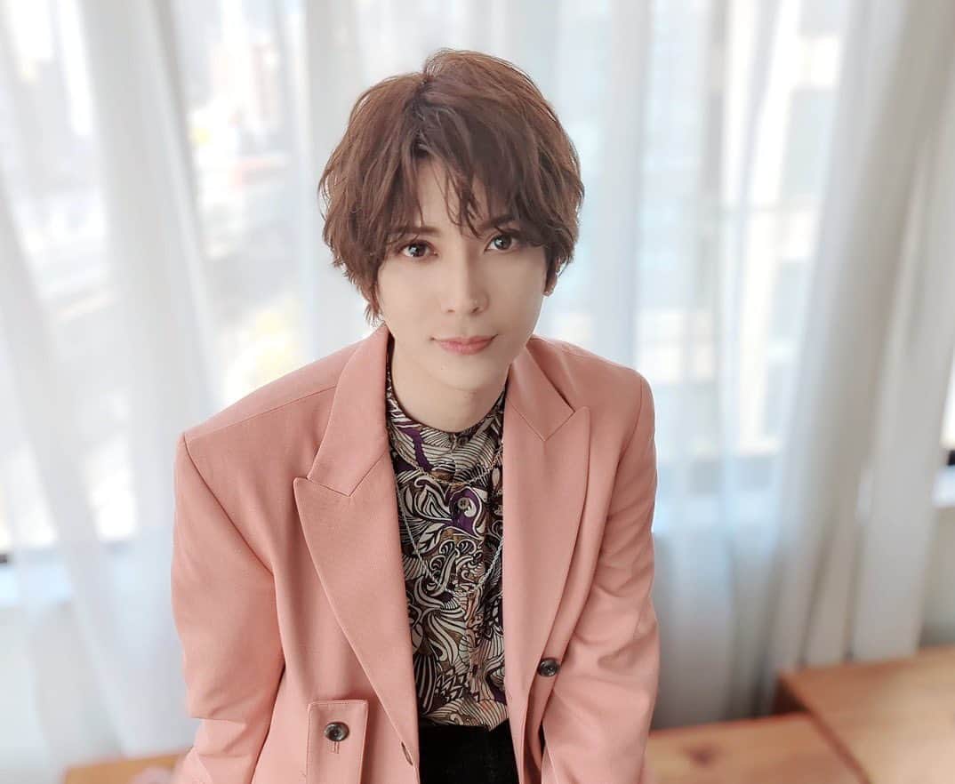 仲田博喜のインスタグラム：「#本日発売 #雑誌 #裏表紙 #ステージグランプリ #vol  #SEVENTEEN #cover  #spring  #fashion #beautiful #photography #model #cool  #me #ファッション #コーデ」