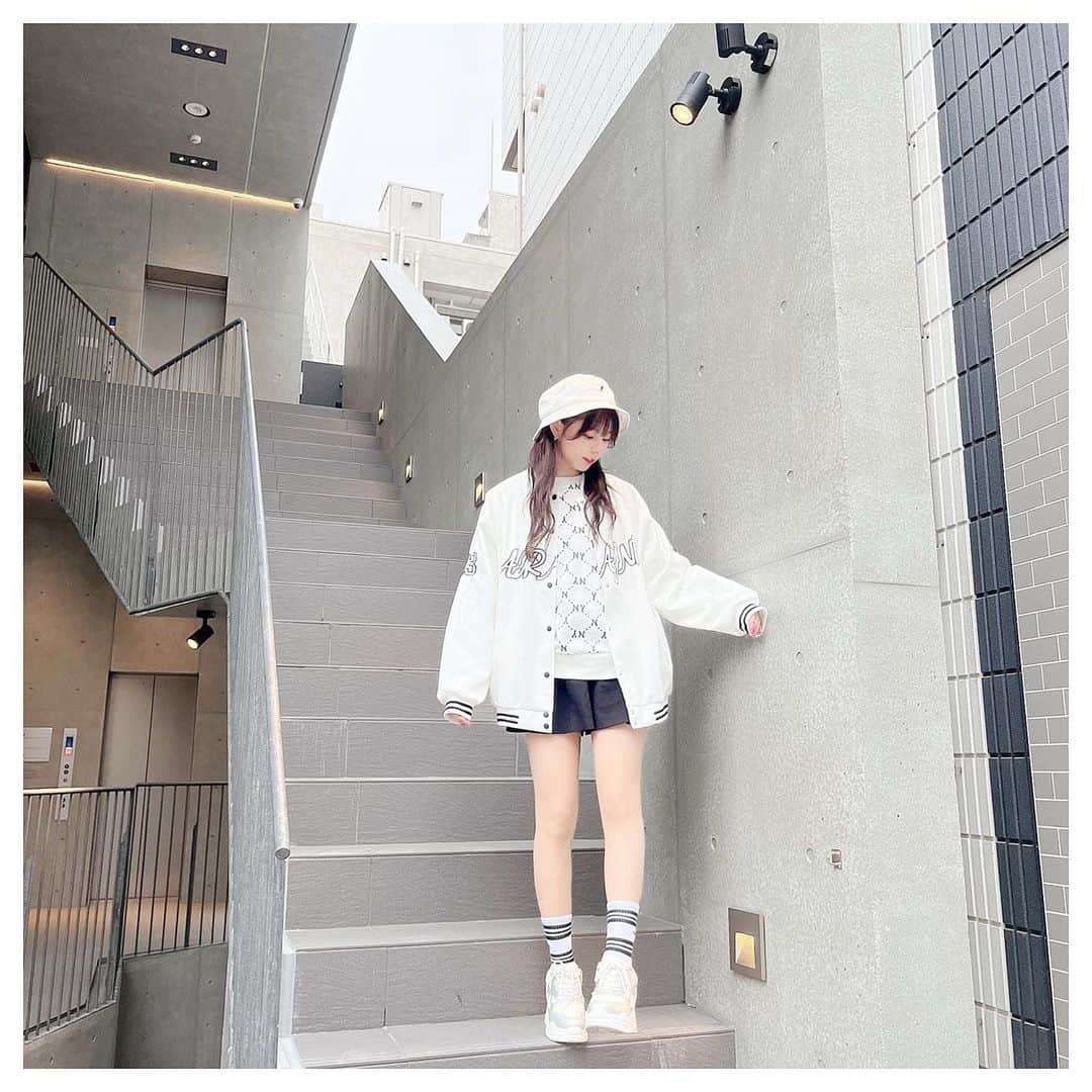 大森莉緒さんのインスタグラム写真 大森莉緒instagram 最近お気に入りのコーデ 実はこういうストリートぽい服装好き Sweat 17kg Official Outer Dwstyle Store Hat Kangol 大森莉緒 おーりお おりおんず おーりおこーで