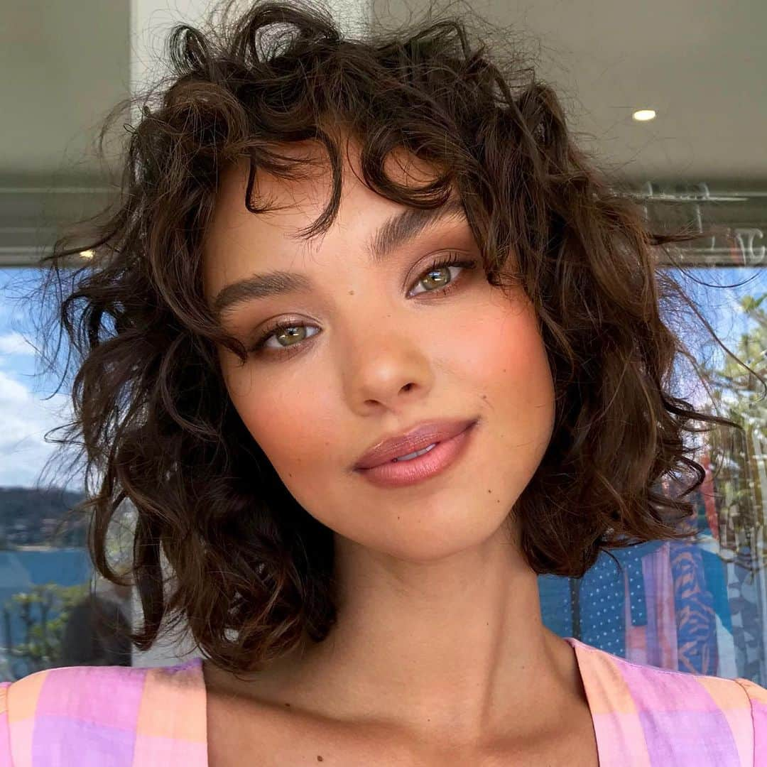 Ania Milczarczykさんのインスタグラム写真 - (Ania MilczarczykInstagram)「Missing this face @raerodriguez_ 👼🏽 Hair by @kohhair_ for @misterzimi」4月9日 7時44分 - aniamilczarczyk