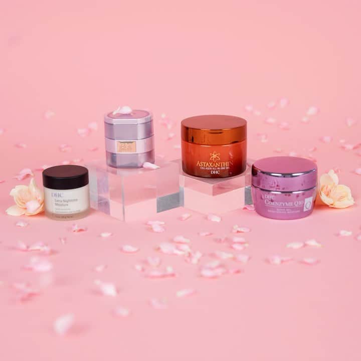 DHC Skincareのインスタグラム：「Best selling moisturizers are on sale ✨ 🌸  Give your skin the hydration it needs with these fan favorites 💙  Shop the Hanami event now through April 14th and get 20% off everything!   Code: Hanami22」
