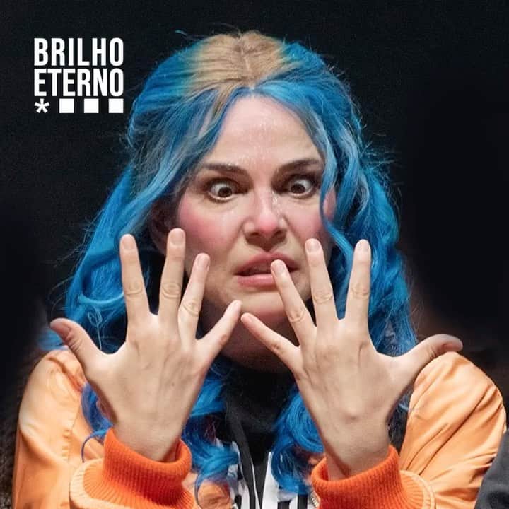 Tainá Müllerのインスタグラム：「Repost from @brilhoeternoteatro • As vezes a vida parece um filme, ou somente um déjà vu.  A passagem do tempo é um grande reencontro ❤️🫀🧠  BRILHO ETERNO - começa hoje o final de semana 🎟⏰  Ingresso na Bio!」