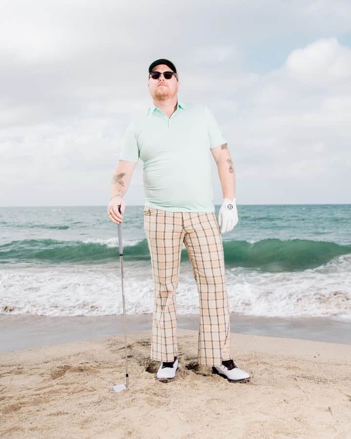 ジーエルシーオーのインスタグラム：「Grip it and rip it. @llbosley, The Leisure Man, in the GLCO x FootJoy Elkgrove Sun and Tarlow golf shoe.  #FJxGLCO @footjoy @ryanthomasmurray」