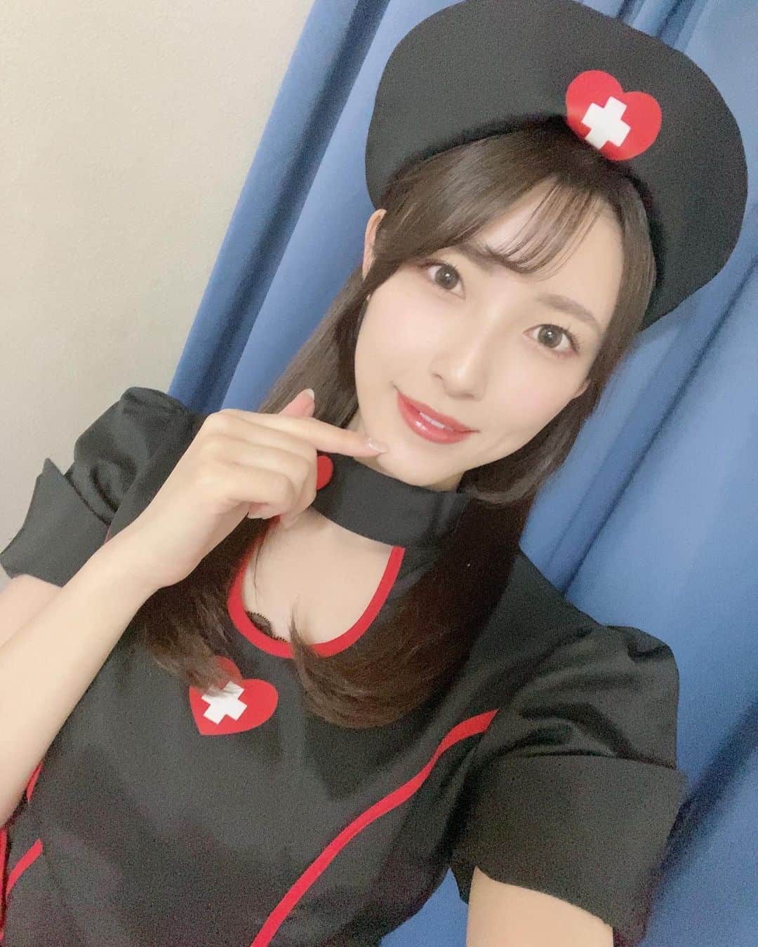森沢かなのインスタグラム：「お注射されたい人はだ〜れ？💉❤️」