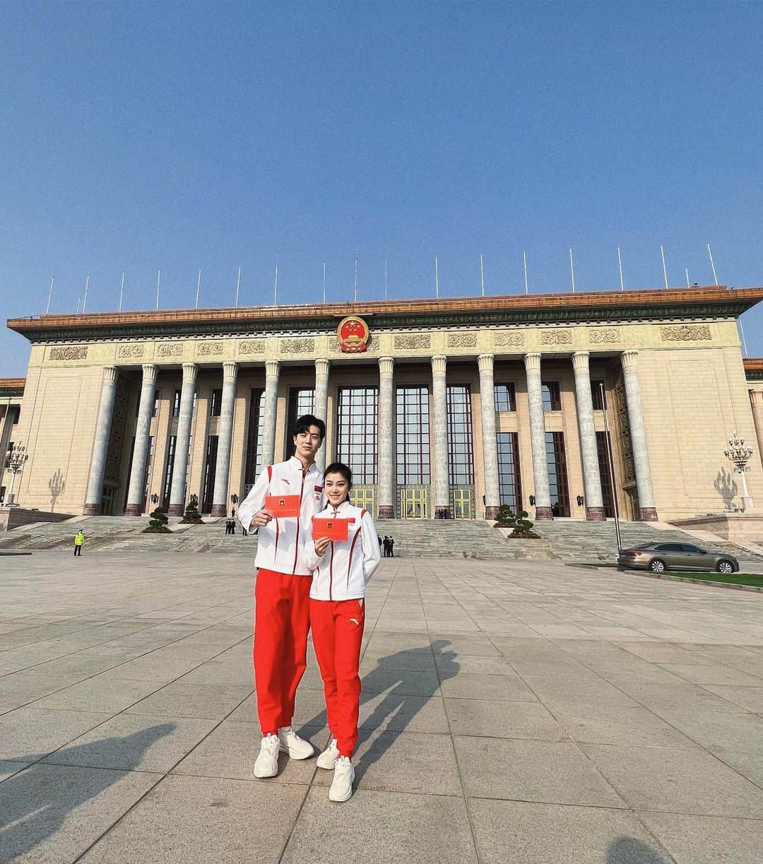 王詩エツのインスタグラム：「🇨🇳 胸怀大局 自信开放 迎难而上 追求卓越 共创未来」