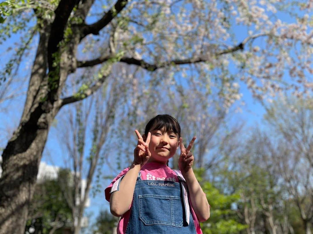 エハラマサヒロさんのインスタグラム写真 - (エハラマサヒロInstagram)「すっごい天気いいな〜舞台稽古が早く終わったので公園に連れてきた😊  #春が来たね〜 #あったかいね〜 #元気になるね〜」4月9日 14時58分 - eharamasahiro