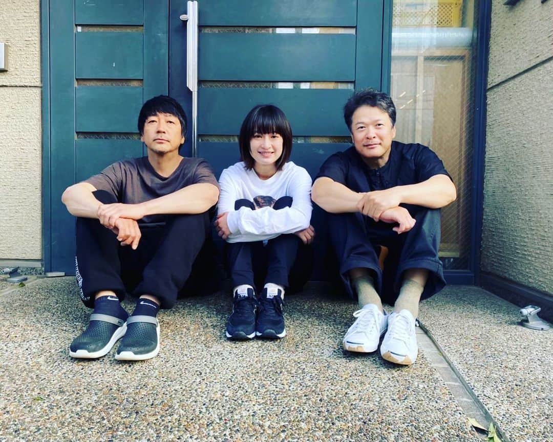 のインスタグラム：「いやぁぁ 春だねぇぇぇ  #大森南朋  #門脇麦 #田中哲司  #ケダモノ #下北沢 #本多劇場」