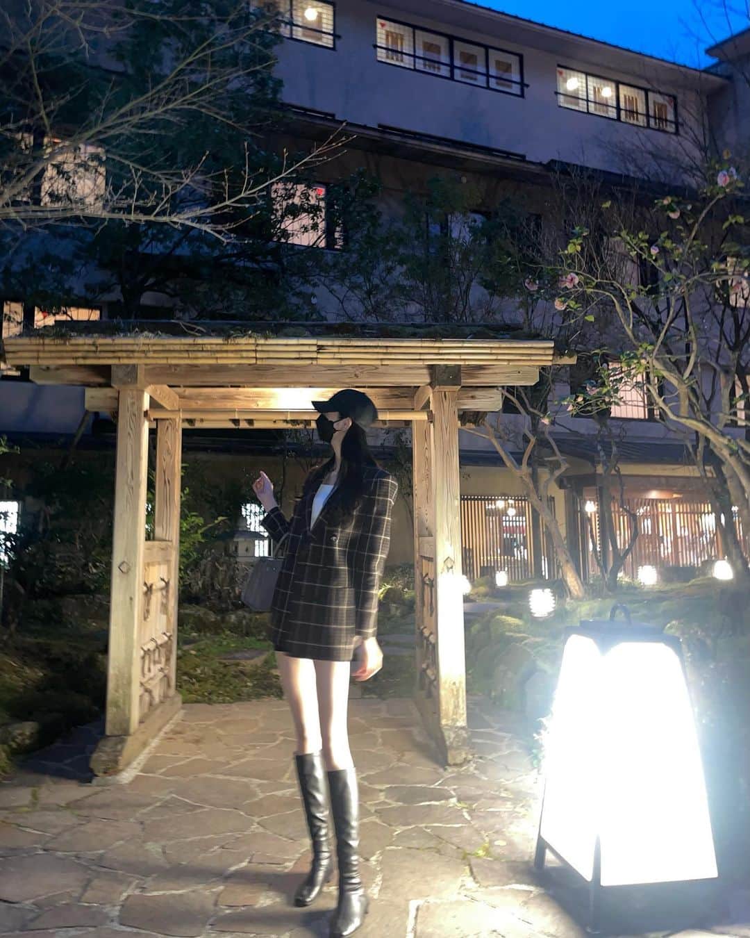 吉村花音のインスタグラム：「. この間箱根に行ってきたよ🌸 大好きな温泉でリフレッシュできてしあわせ♨️  . #箱根 #箱根旅行 #温泉」