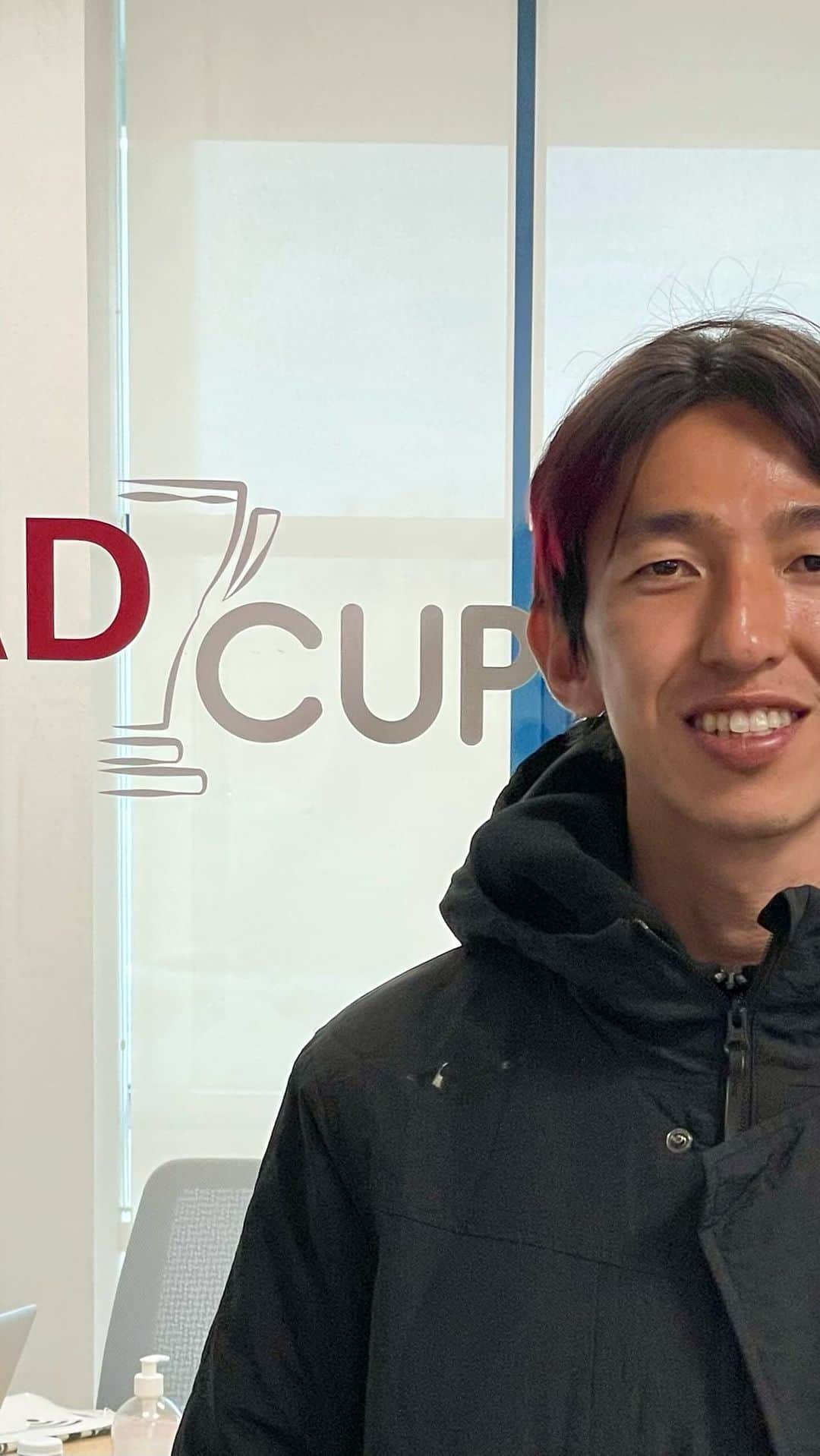 のインスタグラム：「この度アトレティコマドリードがメインパートナーを務める【MAD CUP】アジアアンバサダーに就任しました  アトレティコマドリード、レアルマドリード、パリサンジェルマンというクラブが参加するこの大会でアジアの選手達が活躍し世界へ羽ばたいていく事を応援します！！  Dribble Designer OKABE has been appointed as the [MAD CUP] Asian Ambassador, whose main partner is Atletico Madrid.   We support Asian players to play an active role and fly to the world in this tournament where clubs such as Atletico Madrid, Real Madrid and Paris Saint-Germain participate!」