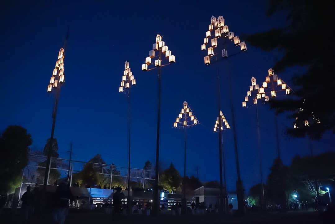 シバタカメラマンのインスタグラム：「手力雄神社へ。  #手力雄神社  #手力の火祭り  #岐阜 #岐阜市 #祭り」