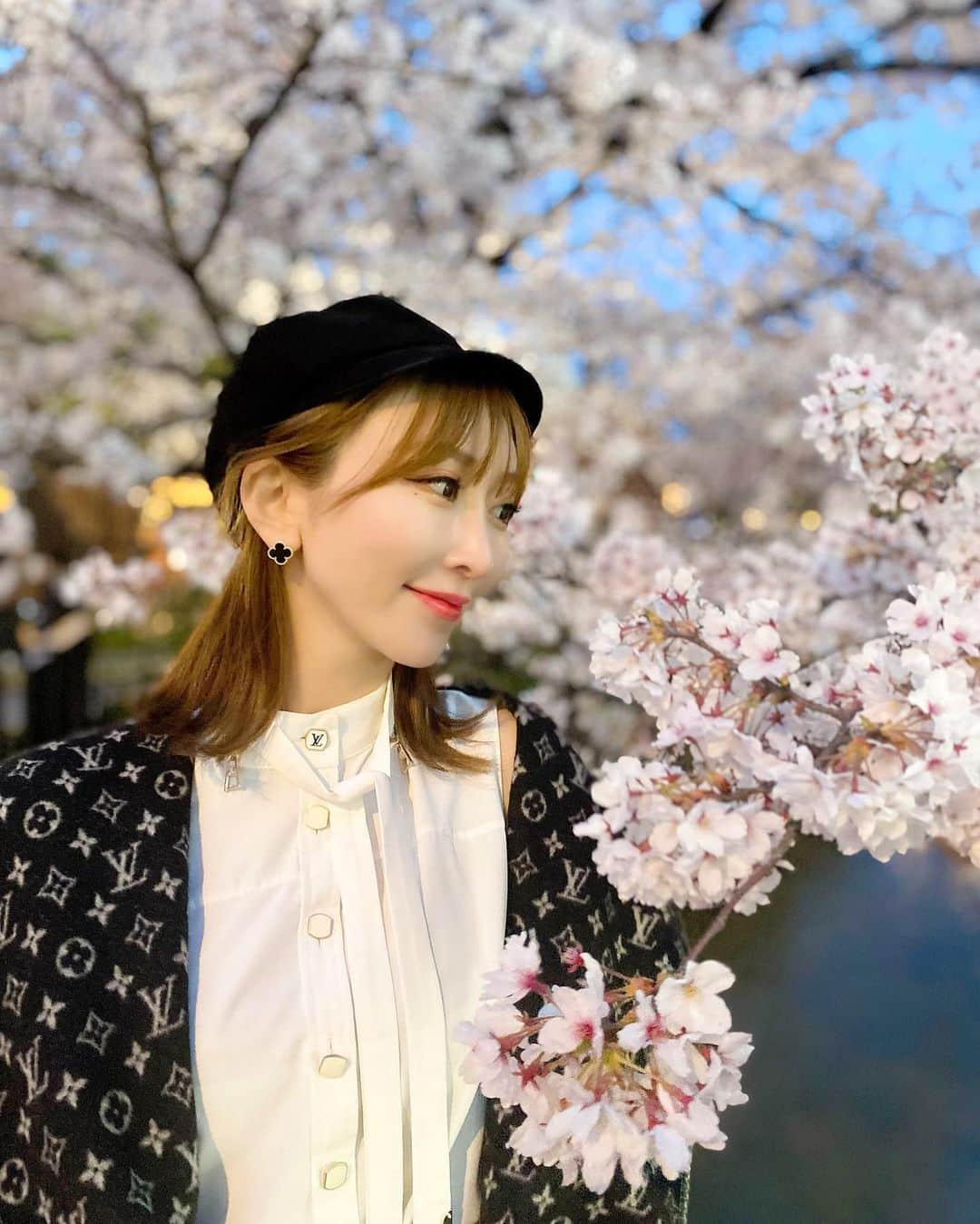 JUNKO（飯田順子）のインスタグラム：「いろんな京都の🌸を満喫✨☺️ ・ 満開の時に行けてluckyでした👶🧡 ・ ・」