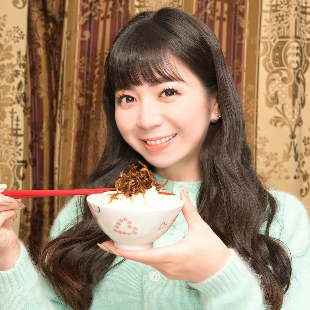 ちぱるさんのインスタグラム写真 - (ちぱるInstagram)「. 兵庫県の明石の人に、くぎ煮を炊き立てのご飯で食べたら何杯でも食べられると教えてもらい、本当かなーと思ったらほんまや〜 . . . #いかなごのくぎ煮」4月10日 21時00分 - chiparu125