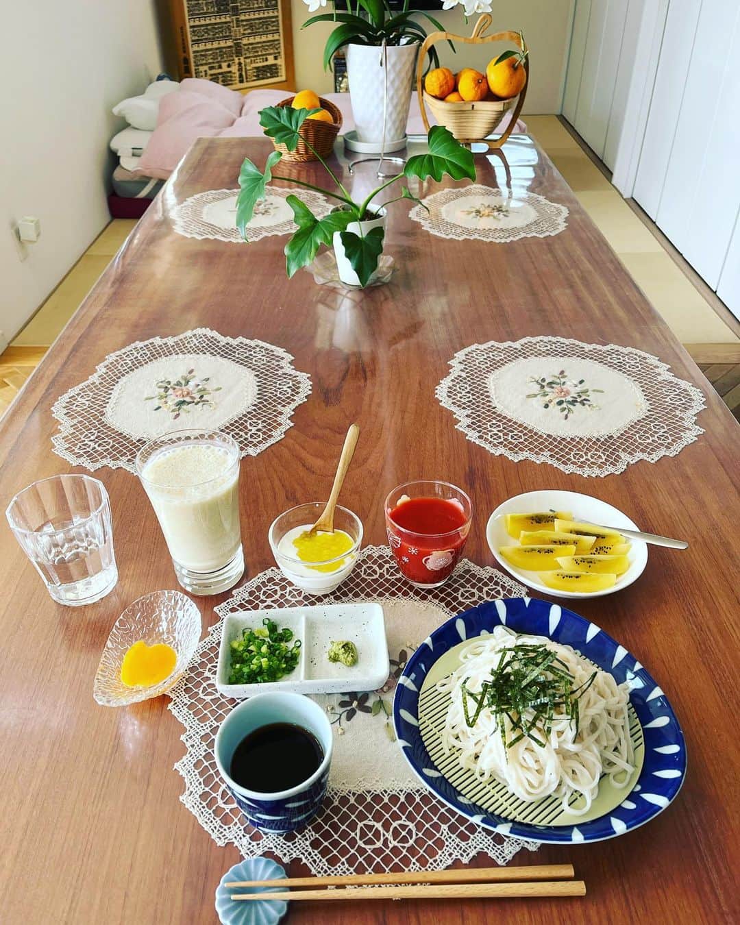 のインスタグラム：「マスターズ期間は、寝不足続きます！ ざるうどんの朝食食べてメジャーリーグ アストロズ対エンゼルス戦見て 午後からは、阪神広島戦 今夜のCSプロ野球ニュース担当ゲーム見て、23時リモート生放送出演！ 前厄、辛抱、我慢やな！」