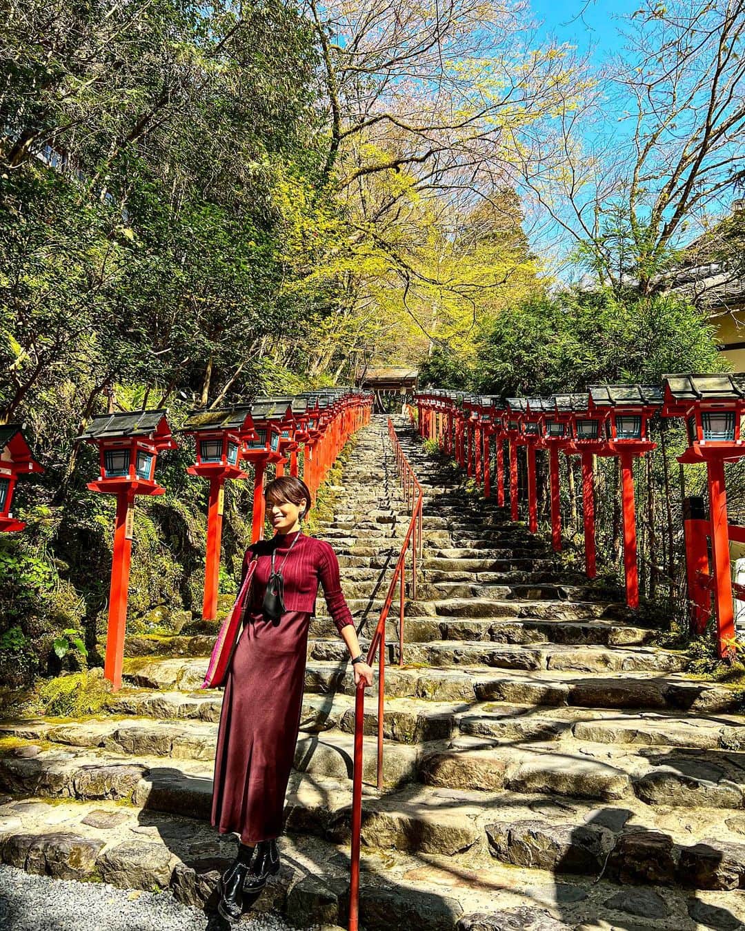 彩海のインスタグラム：「. . ⛩🌿😊 . .」