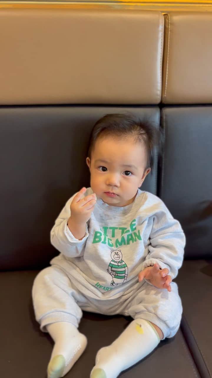 ウォン・ジナのインスタグラム：「까꿍도 좋아하구 우리 또리 많이 컸다💛」