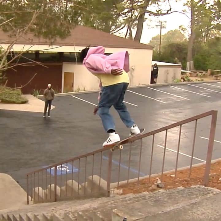 adidas Skateboardingのインスタグラム：「/// @laterkader and @sunnysuljic as seen in “MONEY TIME” now playing on @tristanwarren2021’s YouTube 📺.  #adidasSkateboarding」