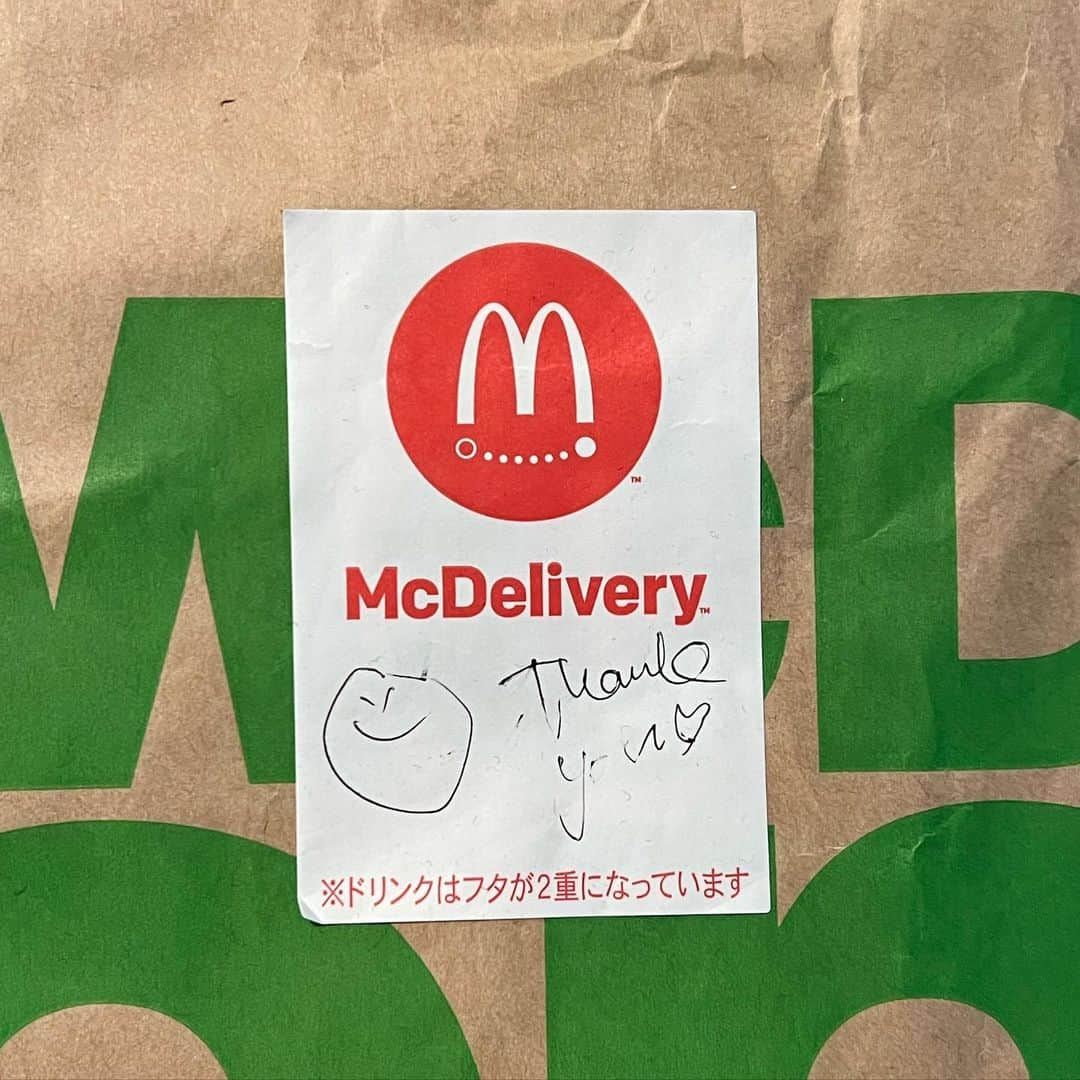 佐野玲於のインスタグラム：「@mcdonaldsjapan  #mcdonalds  #smile」