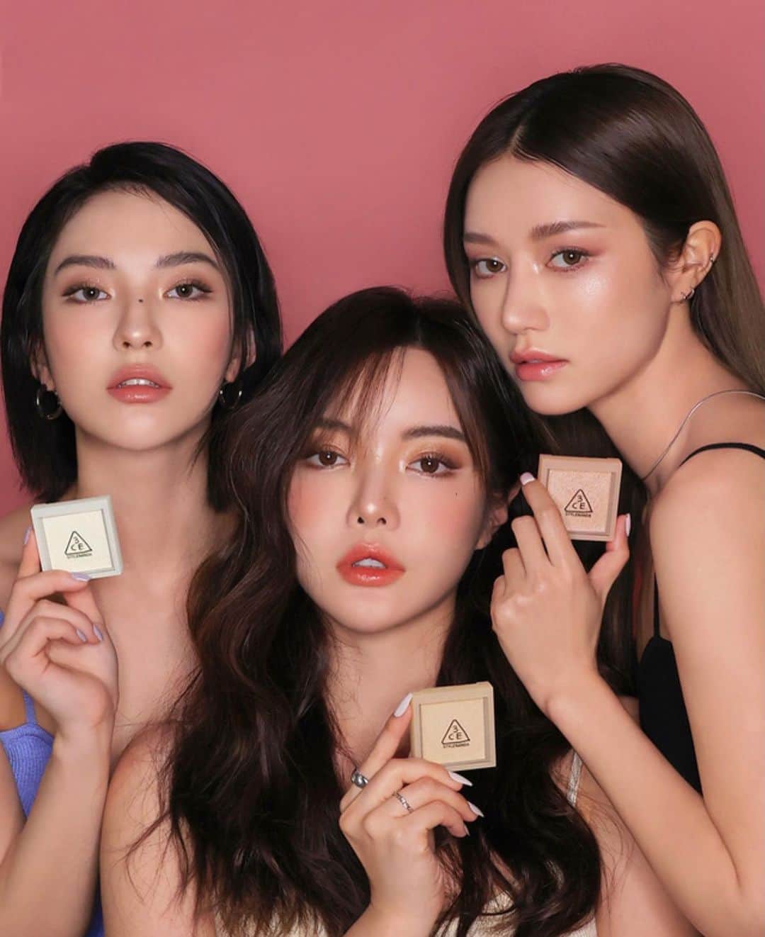 パク・ソラのインスタグラム：「바르자마자 갖고 싶었던 하이라이터! 진짜 예쁘다구!!✨ @3ce_official」
