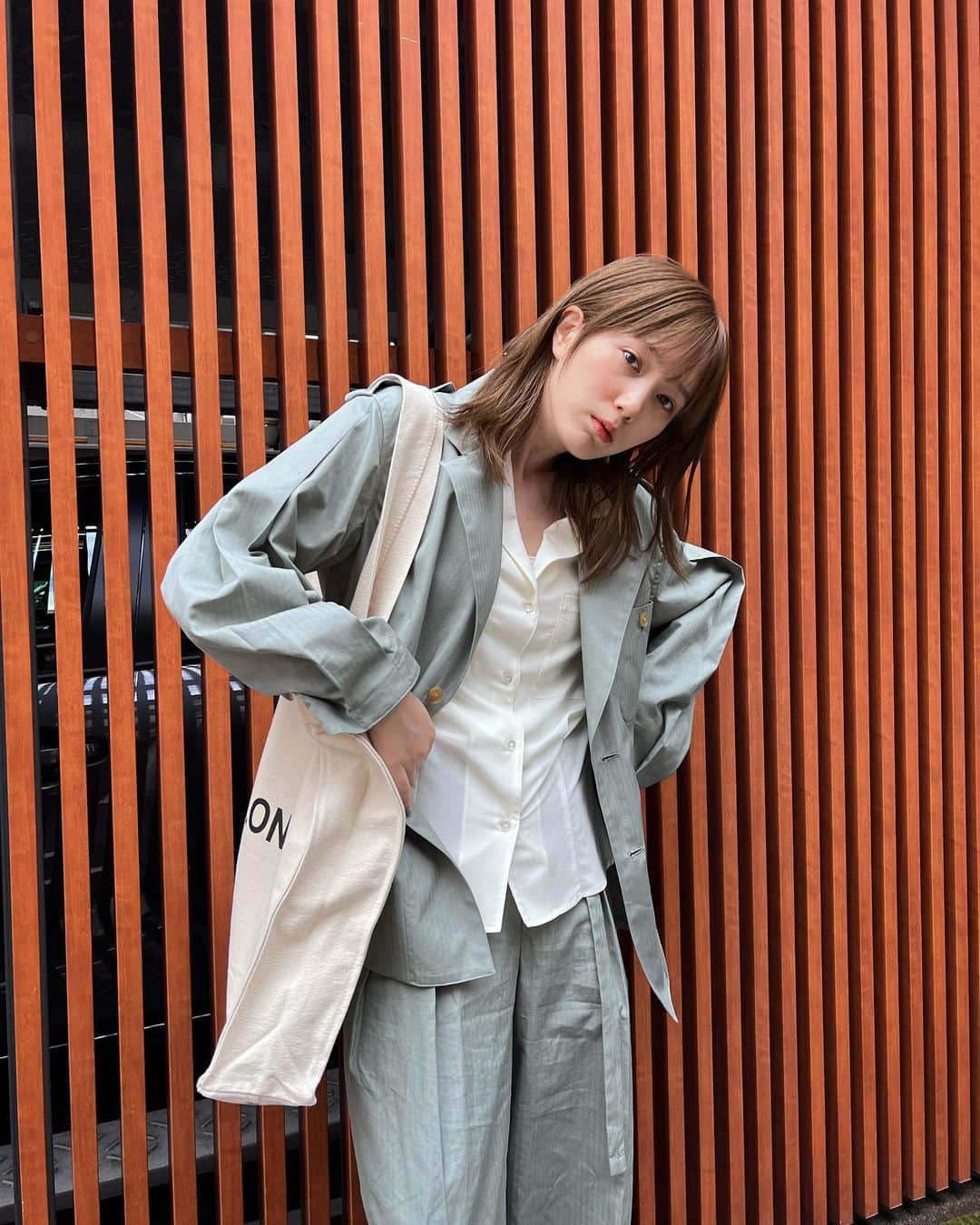本田翼さんのインスタグラム写真 本田翼instagram 最近ワンピースを50巻 スリラーバーク終わりくらい から読み返していますお久しぶりです 86巻まで読み進めたのですがドレスローザ編って こんなに涙無くては読めなかったっけ ってくらい 感動しました 今日