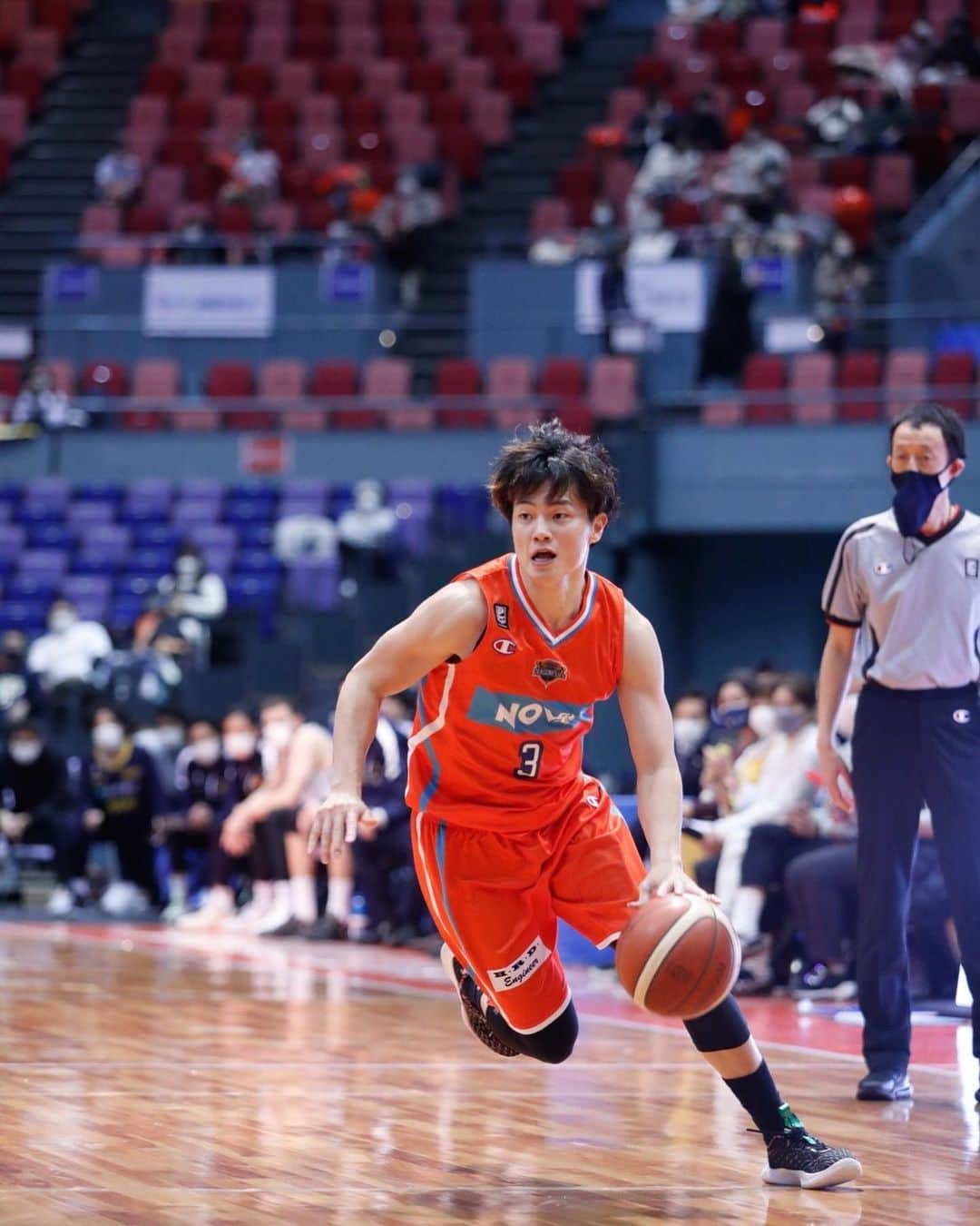 辻直人のインスタグラム：「スポーツをやりたくてもできない子供たちがいる。 スポーツを諦める若者たちがいる。 この国に、見えないが確かにある「スポーツの壁」。 アンダーアーマーは、アスリートとともにこの壁に立ち向かう。 誰もが、記録や自分の可能性といった「本物の壁」に挑戦できるために。   私たちにはスポーツをする権利がある。  #スポーツの壁を突き破れ  #theonlywayisthrough #アンダーアーマー」
