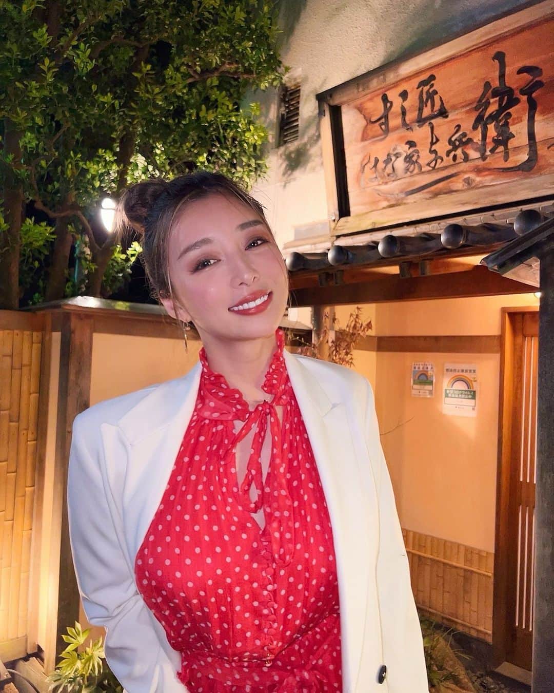 濱野りれさんのインスタグラム写真 - (濱野りれInstagram)「"SushiSyo" in Tokyo This is a restaurant founded by the chef of SushiSyo in Waikiki. I visit several time in Waikiki, but in Tokyo is second time.   The tokyo restaurant, which uses plenty of Japanese ingredients, had a taste that can only be eaten in Tokyo. I love both restaurants with different tastes😋❣️  "すし匠"  四年ぶりのすし匠へ🍣 けいたくんにはすっかり忘れられていたけどこれから覚えてもらおう🥺  お寿司食べた後、口が魚の匂いでいっぱいになるんだけど←(わかる人いる？)すし匠のお寿司はそれがなくてびっくり🥺‼️次の予約も楽しみ😍  #sushisyo #sushisyou #sushi #sushijapan #yotsuya #sushistagram #sushimania #すし匠 #すし匠四ツ谷 #四ツ谷グルメ #すし #寿司」4月11日 20時49分 - riregram
