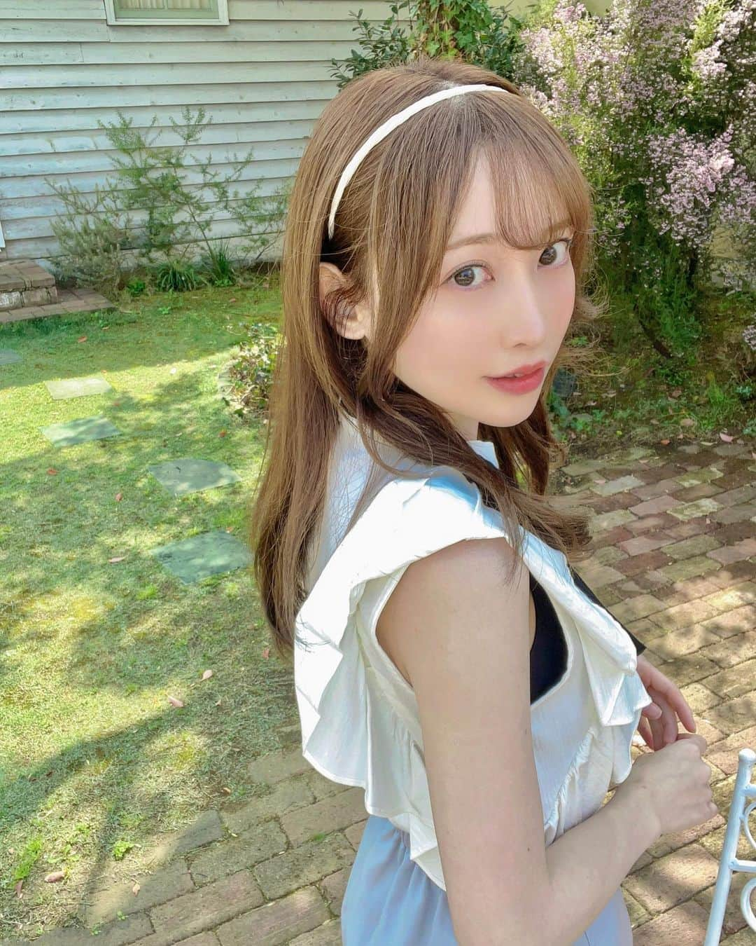 七瀬アリスさんのインスタグラム写真 - (七瀬アリスInstagram)「パケ撮影の時の🌸  #撮影 #スタジオ #春コーデ #春 #ootdfashion #av #japanesegirl #asiangirl #girlstyle #패션 #패션스타그램  #봄 #春天 #时尚」4月12日 9時58分 - alice_nanase