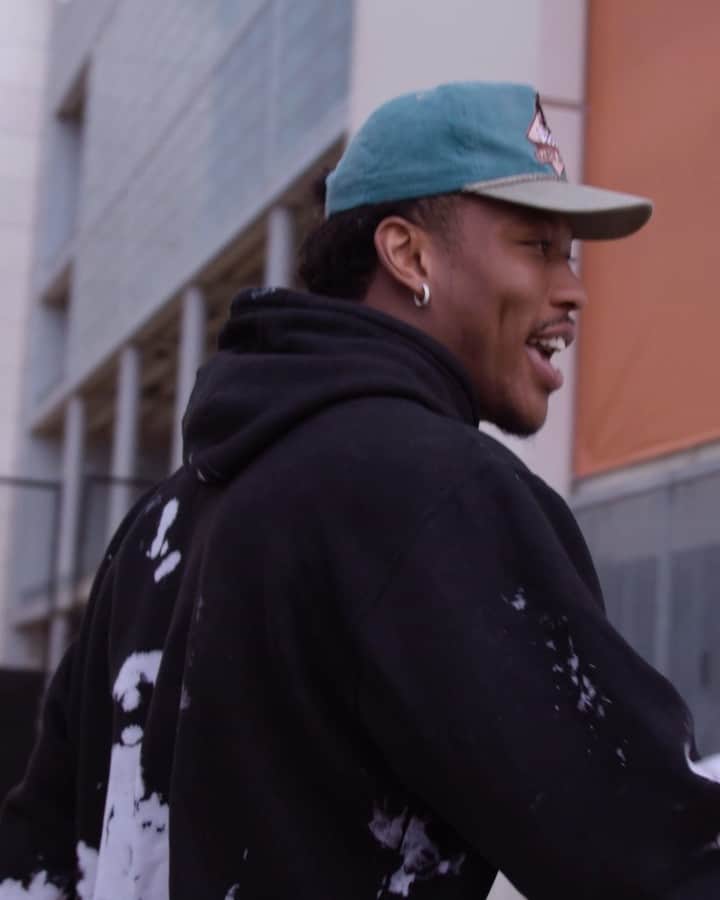 ヒューストン・テキサンズのインスタグラム：「Back in the building 🤘」