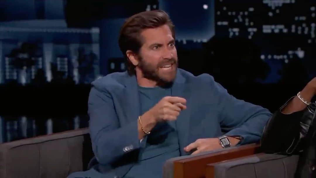 のインスタグラム：「JIMMY KIMMEL - sure knows my name. Get an inside scoop from the actors in my film Ambulance.  Jake Yahya and Eiza explain -」