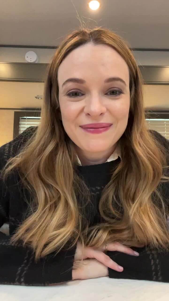 ダニエル・パナベイカーのインスタグラム：「Little update on all things @cwtheflash」